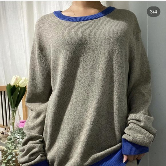 Club Monaco Sweater - Picture 3 of 4